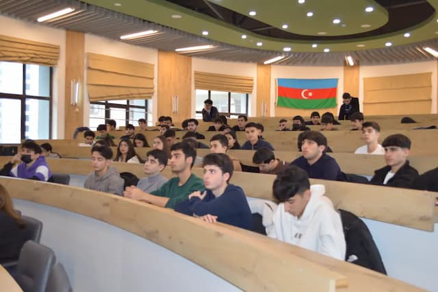 “Ekoaddımlar: karbon ayaq izlərimiz” layihəsinin təlimi baş tutmuşdur